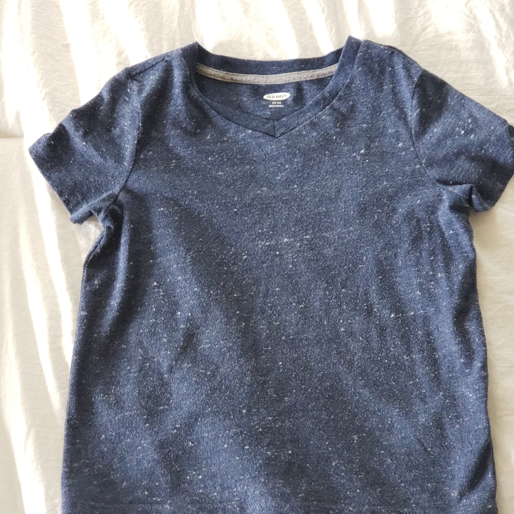 Boys xs old navy t shirt